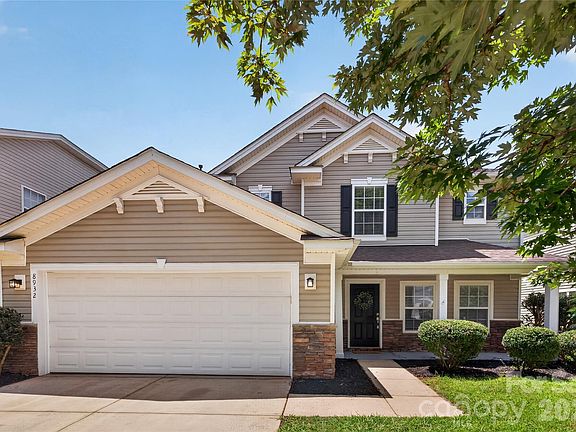 2nd image of 8932 Oransay Way