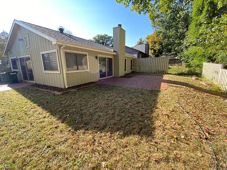1503 Lake Forest Dr — Photo 21