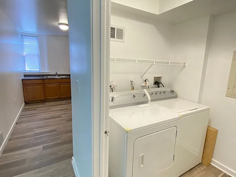4007-4011 Aspen St — Photo 31