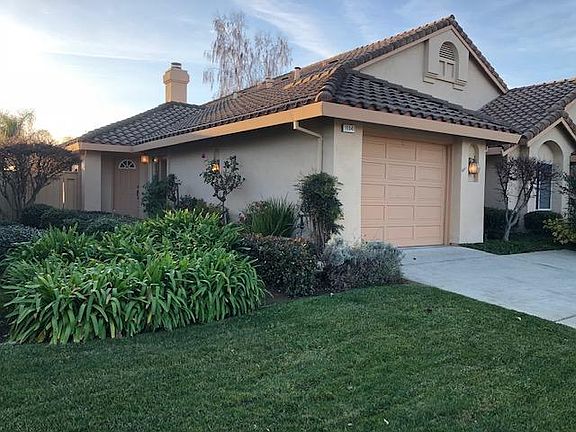 5th image of 16941 Sugar Pine Dr