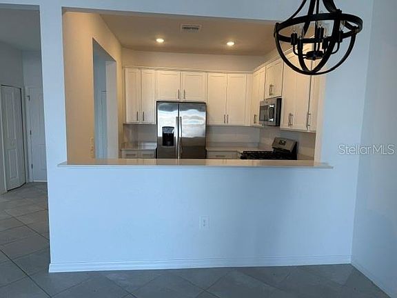 5th image of 14975 White Pearl Rd