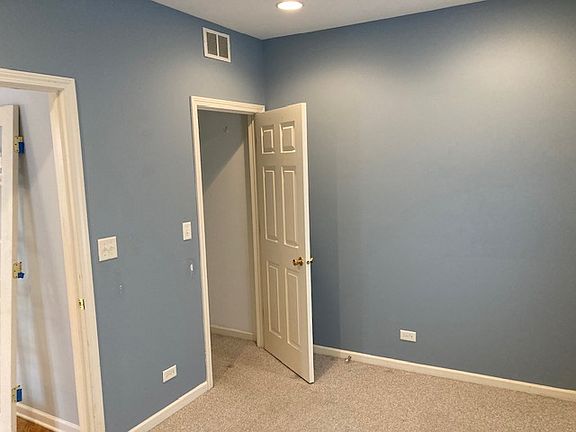 4th image of 2211 W Leland Ave