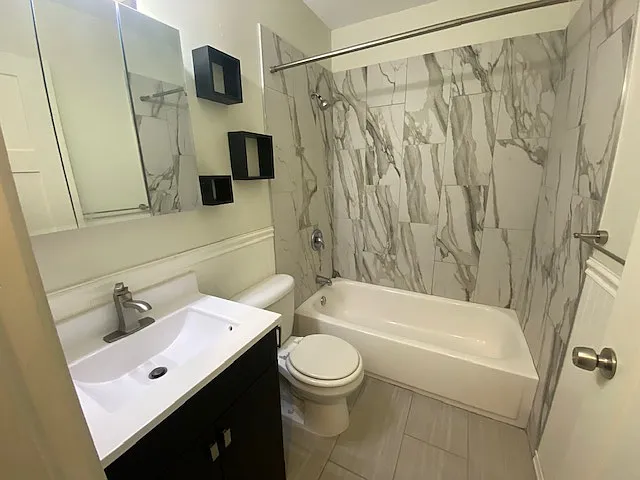 2700 Harriet Ave #304 — Photo 3