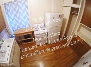 2388 29th St, Astoria, NY 11105