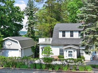 93 Buena Vista Dr, Dobbs Ferry, NY 10522
