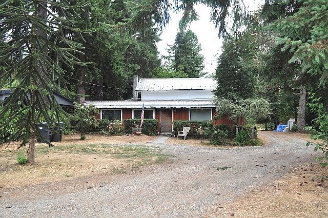 1st image of 1510 128th St E