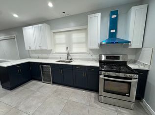 12238 S Yale Ave, Chicago, IL 60628