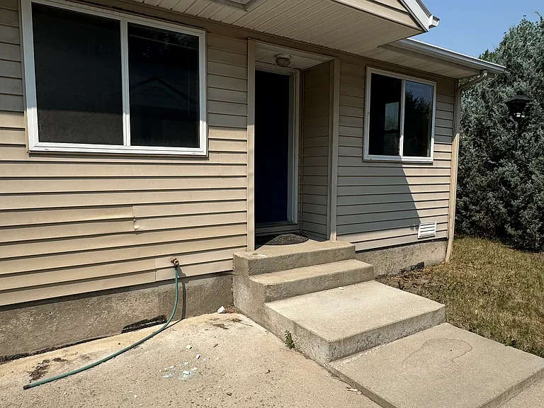 1627 Poplar St #1 — Photo 14