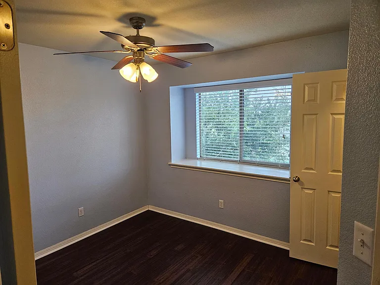 12836 Carillon Way — Photo 29