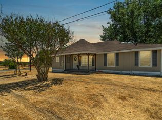 386 E 4th St, Crawford, TX 76638