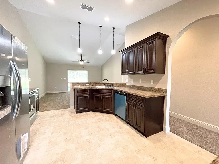 8225 SW 135 Street Rd — Photo 4
