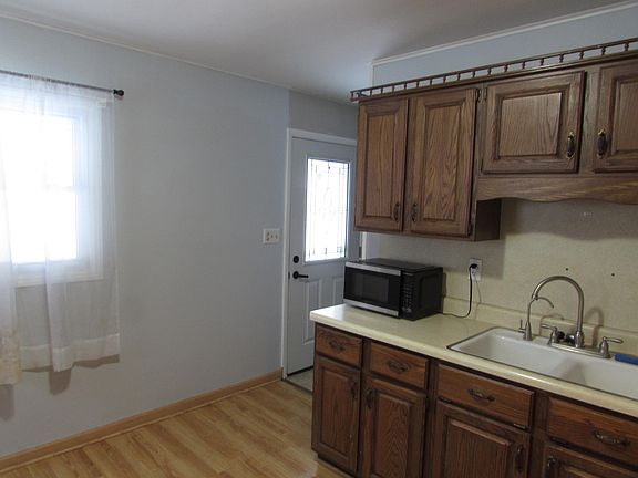 5th image of 172 25th St N