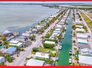 637 Caribbean Dr E, Summerland Key, FL 33042