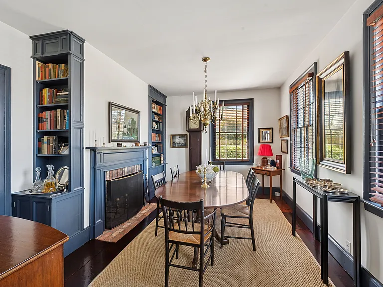 34 Howard St — Photo 3
