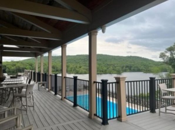 2 Goldman Court, Cortlandt Manor, NY 10567