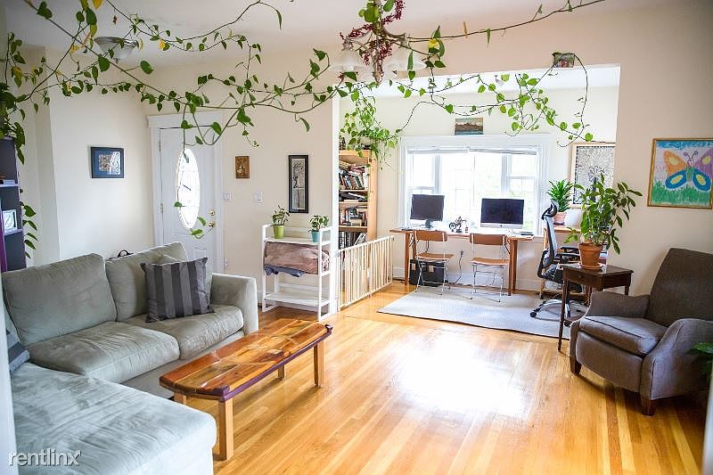 01_Living_Room_2 (800x533)