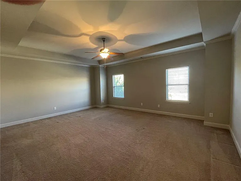 10584 Naramore Ln — Photo 10