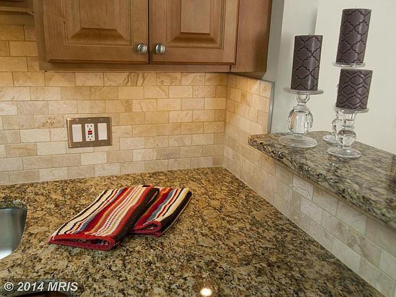 4th image of 5715 Chapman Mill Dr APT 200