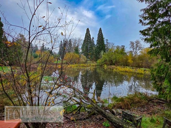 3635 SW 87th Ave APT 17