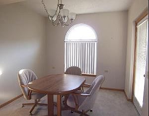 4th image of 2867 Heritage Dr APT 1A