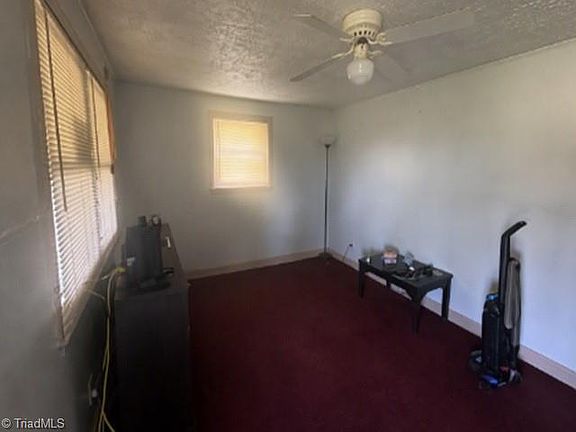 3rd image of 4810 Archdale Rd