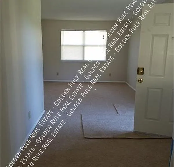 104C Village Ln #VILLAGE LANE — Photo 2