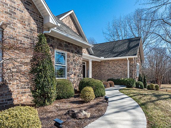 2nd image of 1140 Riley Run Rd