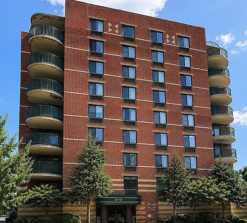 1st image of 4222 Union St APT 2B