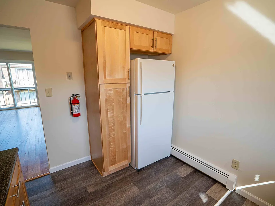1 Bedroom - Kitchen