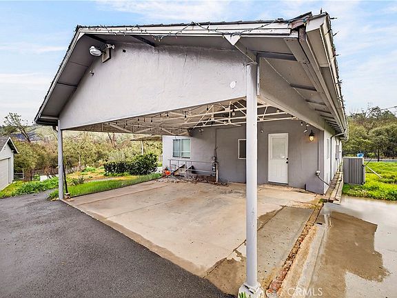 3rd image of 595 Long Bar Rd