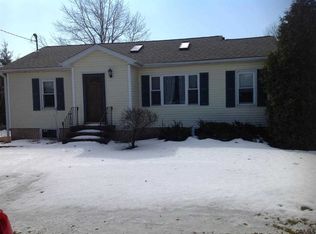 10 Lower Newtown Rd, Waterford, NY 12188