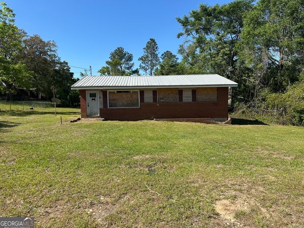 56 Daisy Ave, Douglas, GA 31533