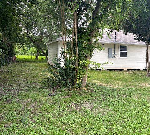 3rd image of 4830 Shreveport Blvd