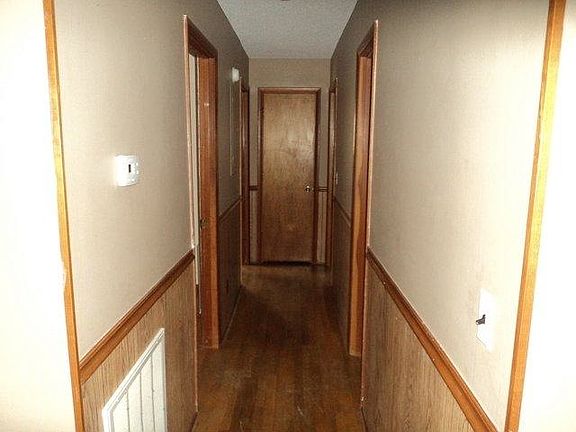 3rd image of 504 Sunnyvale Dr