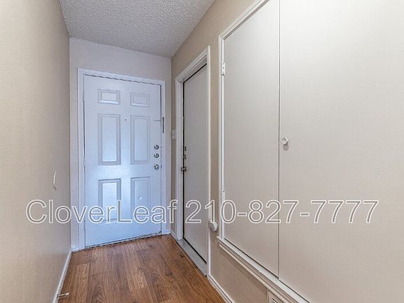 4th image of 5528 Lochmoor