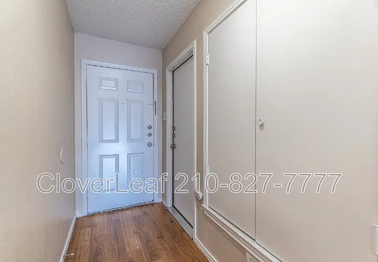 5528 Lochmoor — Photo 4