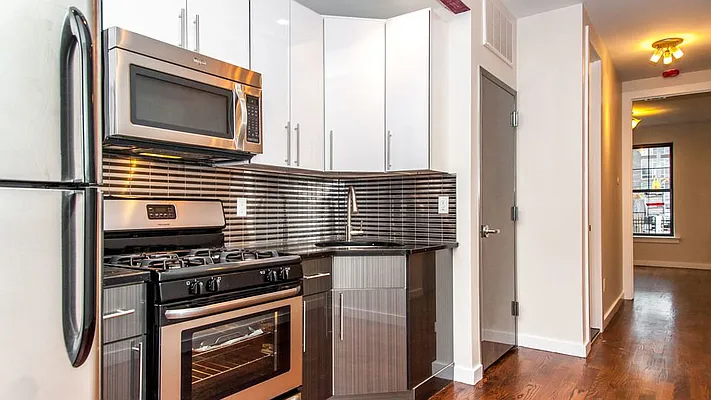 Rented by Nooklyn NYC LLC | media 29