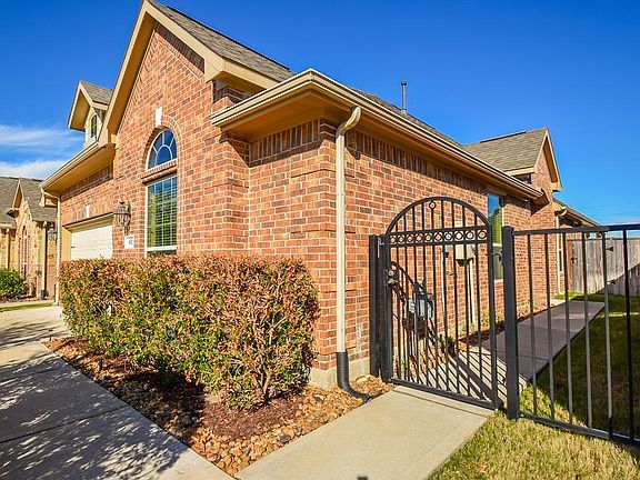2nd image of 4923 Caponi Falls Ln