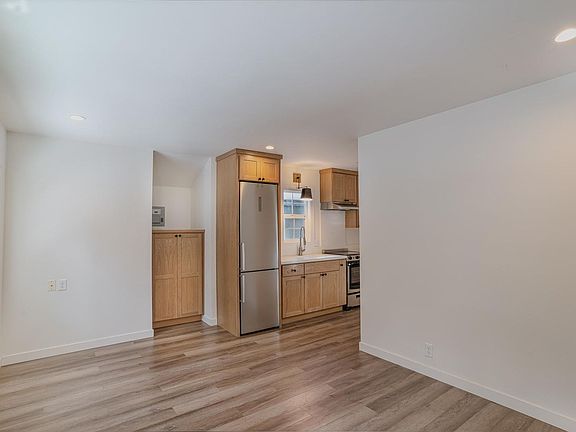 2nd image of 8683 Rainbow Ave
