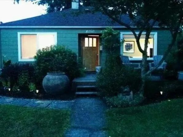 8150 28th Ave SW, Seattle, WA 98126