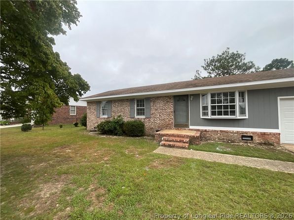 5947 Lexington Dr