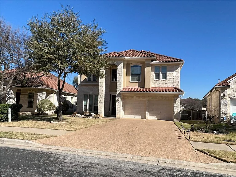 15224 Interlachen Dr — Photo 1