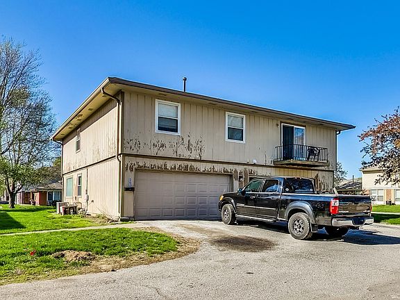 4th image of 3307 Lupine Dr