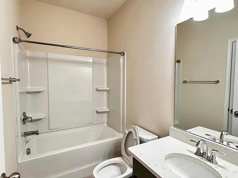 15505 Davidson East Dr #SINGLE FAMILY HOME — Photo 8