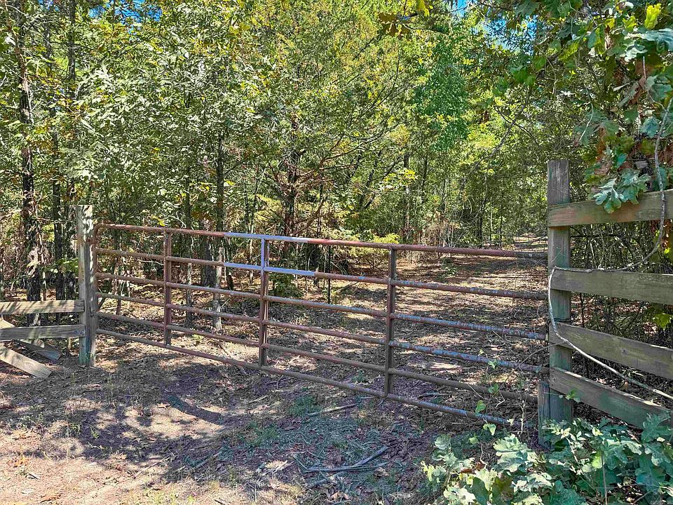 1st image of 1450 Pole Ranch Rd