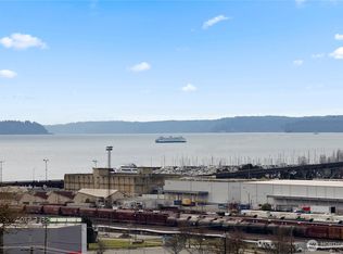 2625 13th Ave W APT 202, Seattle, WA 98119