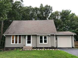 38 Cadbury Pl, Naugatuck, CT 06770