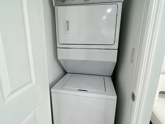 4th image of 7500 NE 6th Ct #14