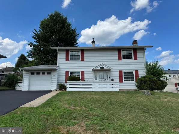 55 Tweed Rd, Levittown, PA 19056