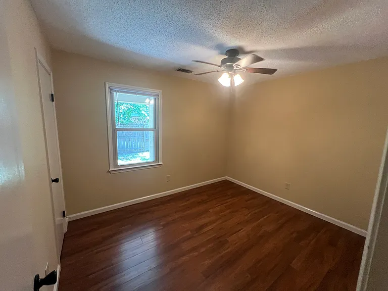 351 Wrenfield Rd #B — Photo 13